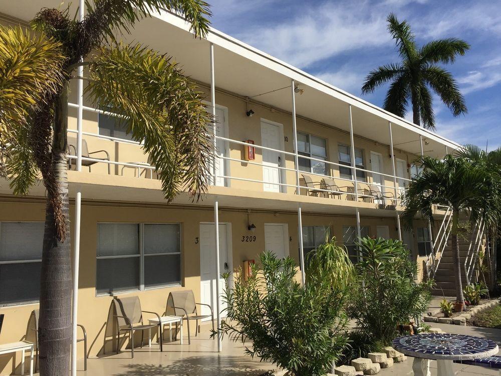 Pelican By The Sea Motel Pompano Beach Exterior foto